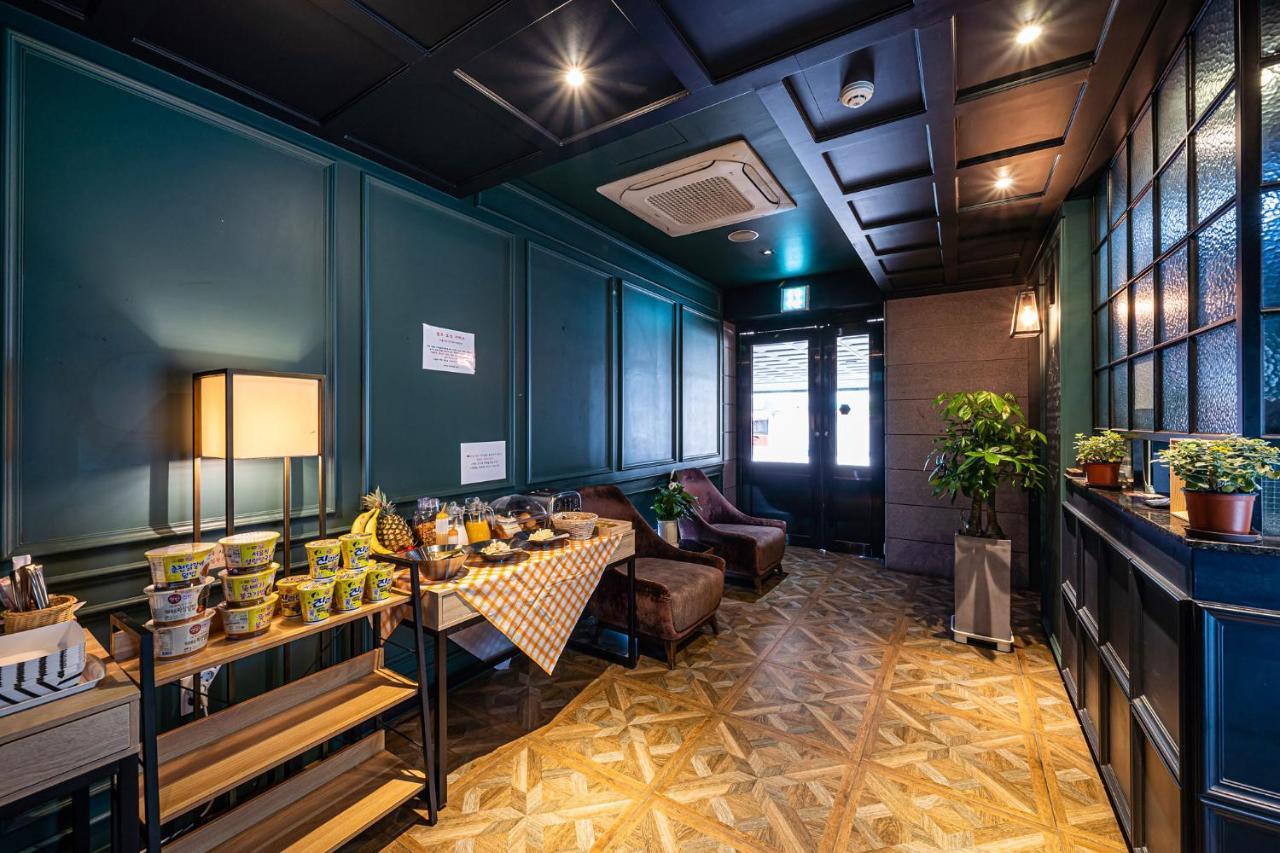 Hotel Myeongjak Чхунчхон Экстерьер фото