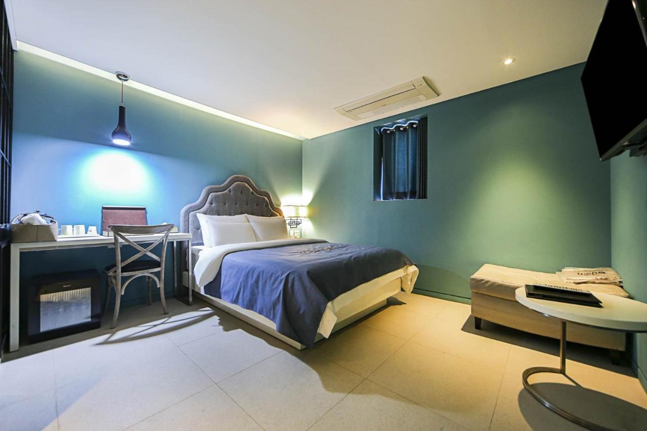 Hotel Myeongjak Чхунчхон Экстерьер фото