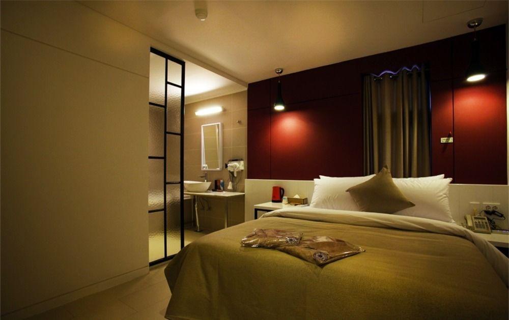 Hotel Myeongjak Чхунчхон Экстерьер фото