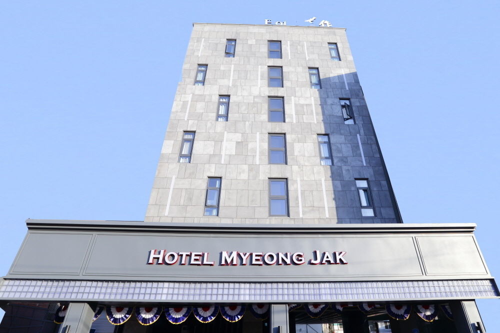 Hotel Myeongjak Чхунчхон Экстерьер фото